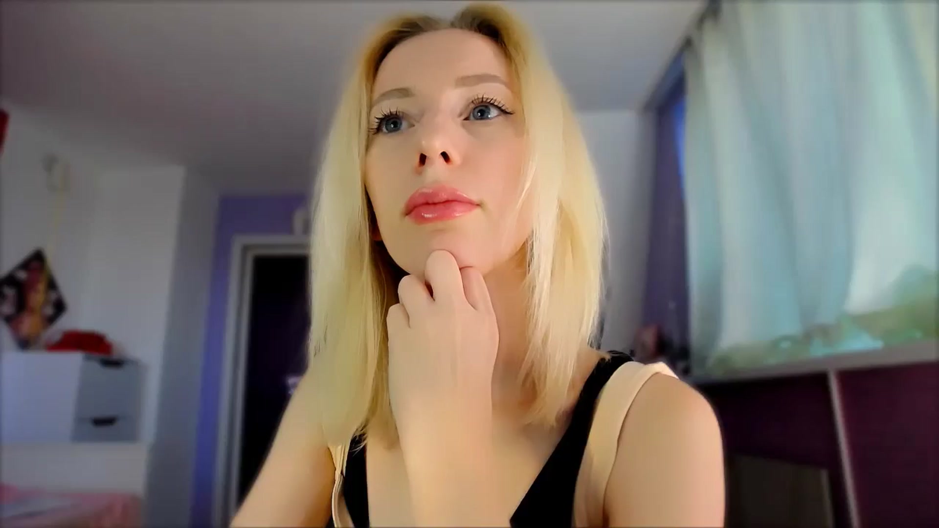 Gallery image thumbnail from PetitePrincez's myfreecams stream on, 10/18/2025, 14:17 image 15 of 20