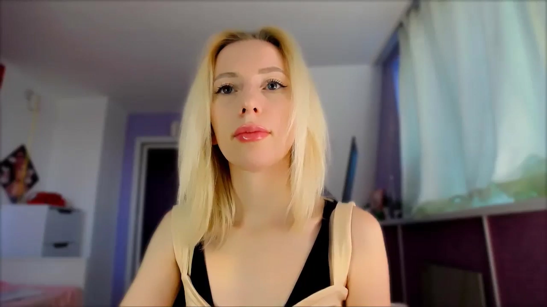 Gallery image thumbnail from PetitePrincez's myfreecams stream on, 10/18/2025, 14:17 image 14 of 20