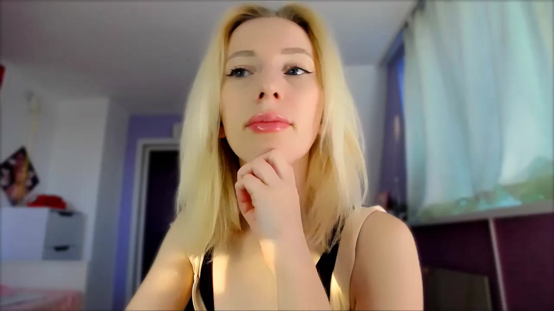 Gallery image thumbnail from PetitePrincez's myfreecams stream on, 10/18/2025, 14:17 image 11 of 20