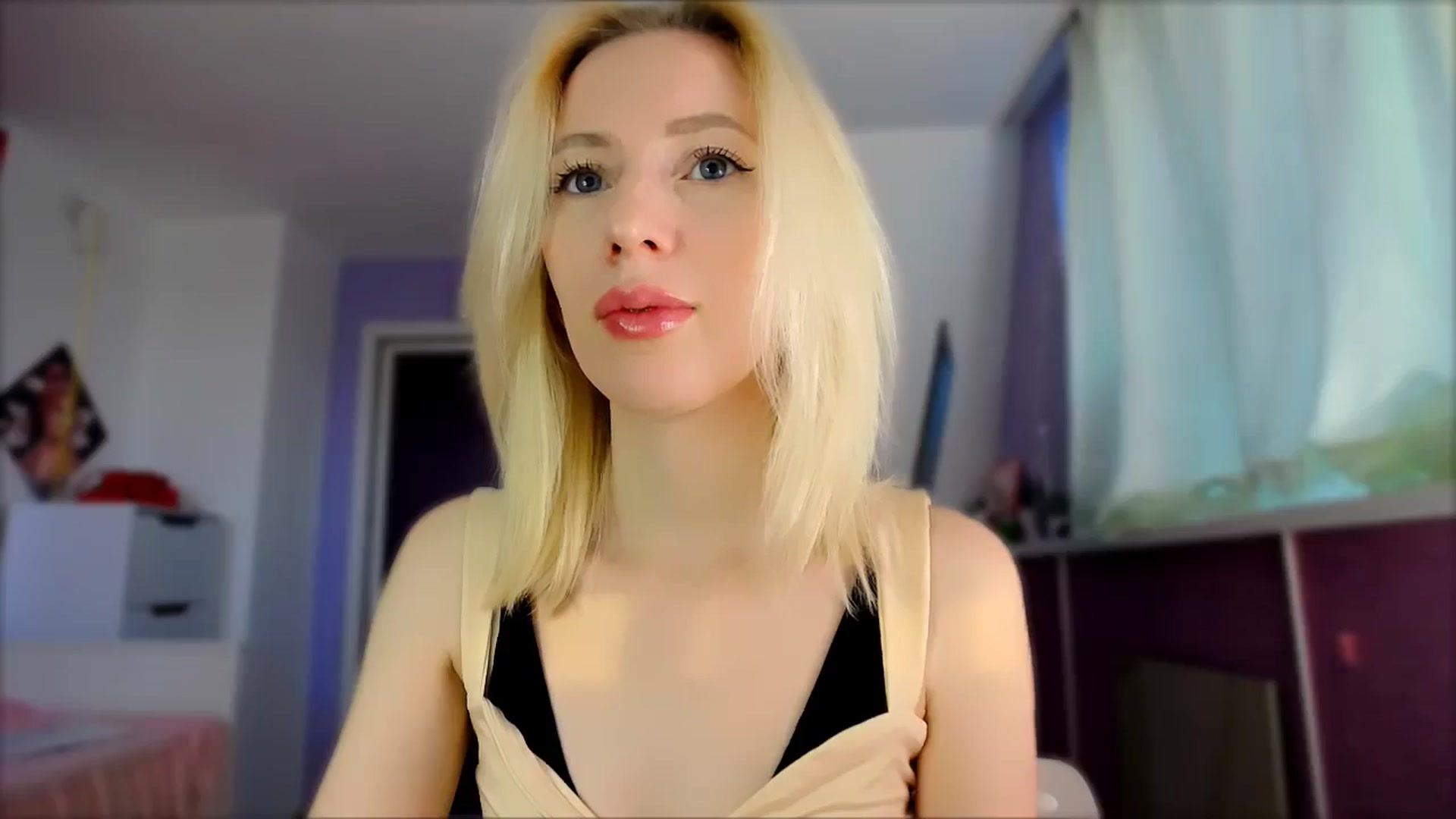 Gallery image thumbnail from PetitePrincez's myfreecams stream on, 10/18/2025, 14:17 image 20 of 20