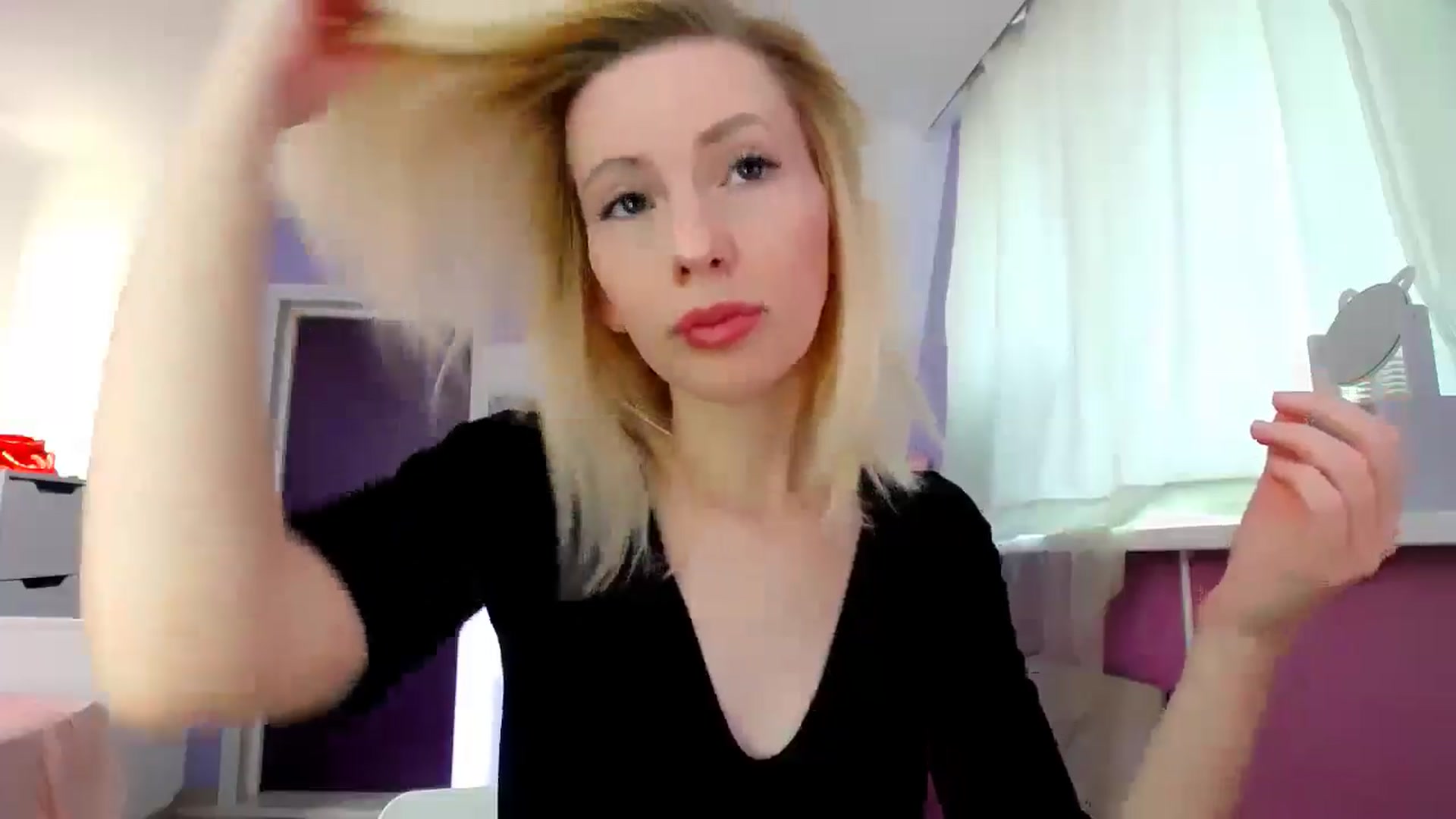 Gallery image thumbnail from PetitePrincez's myfreecams stream on, 10/26/2025, 12:40 image 2 of 20