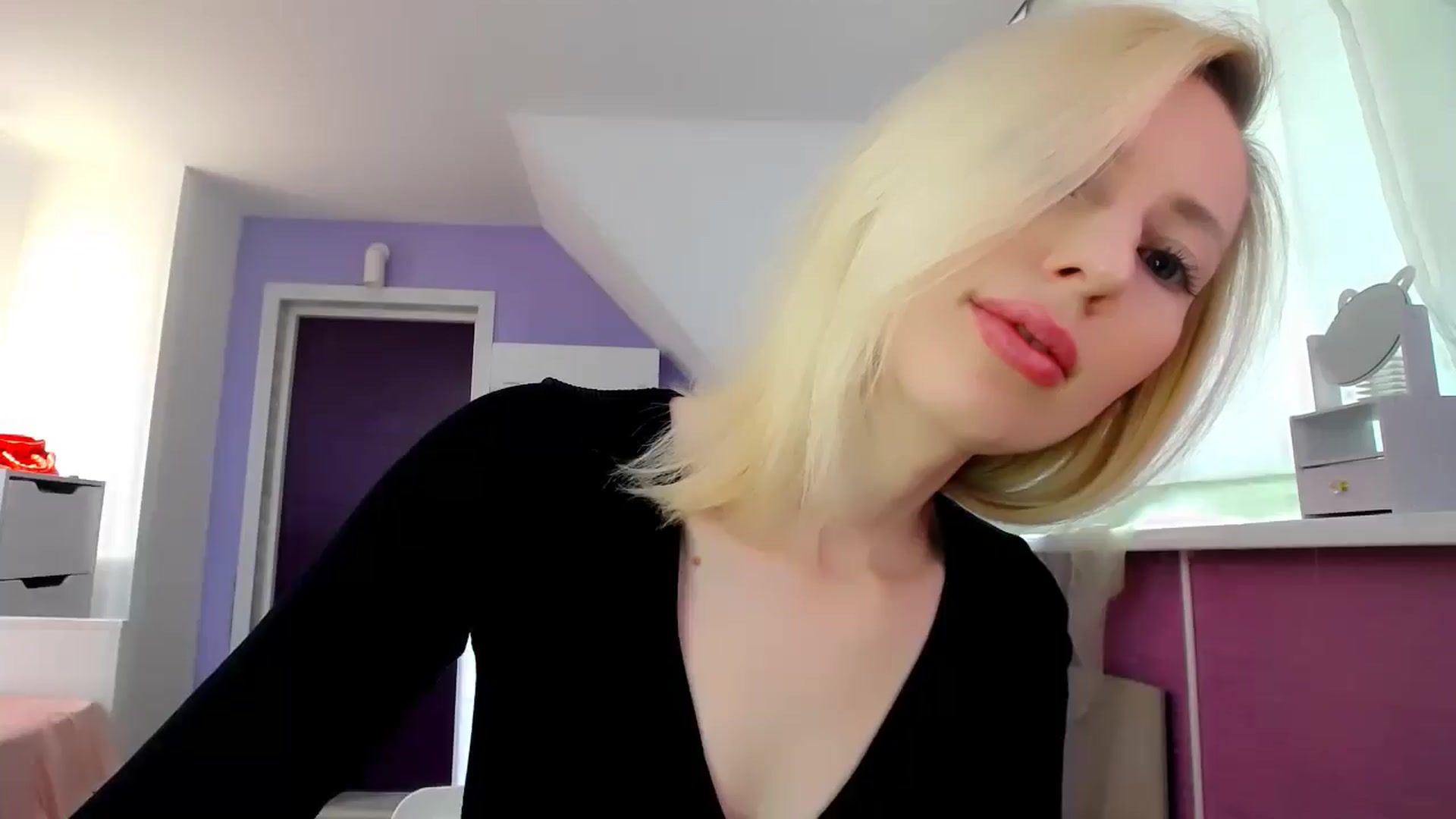 Gallery image thumbnail from PetitePrincez's myfreecams stream on, 10/26/2025, 12:40 image 1 of 20
