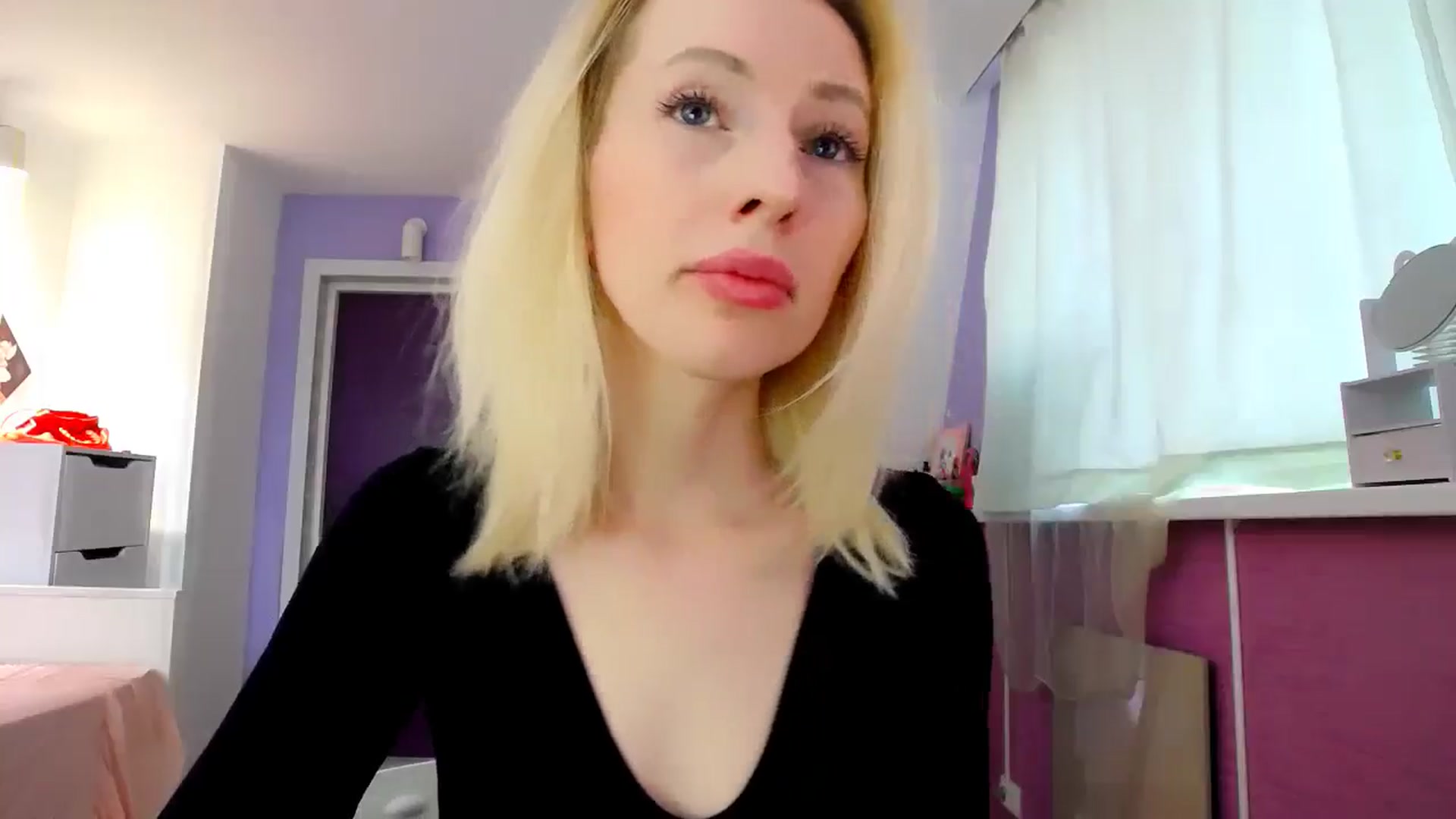 Gallery image thumbnail from PetitePrincez's myfreecams stream on, 10/26/2025, 12:40 image 18 of 20