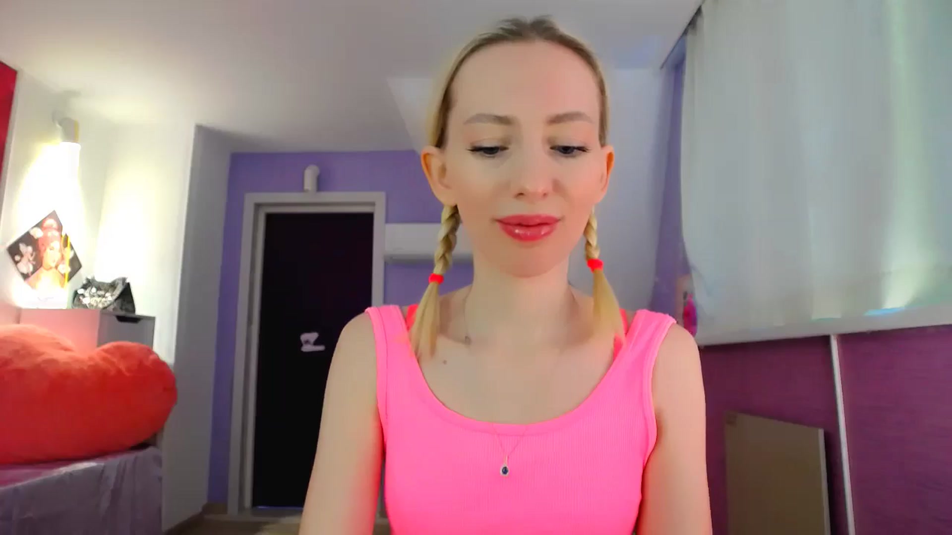 Gallery image thumbnail from PetitePrincez's myfreecams stream on, 12/27/2025, 13:22 image 17 of 20