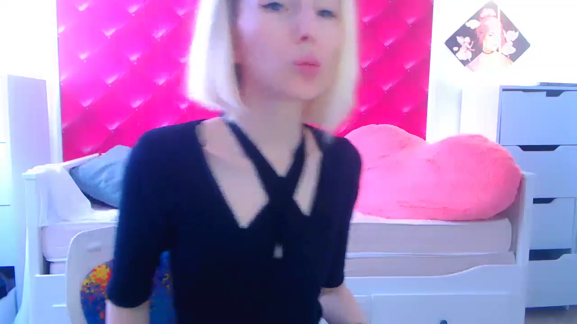 Gallery image thumbnail from PetitePrincez's myfreecams stream on, 03/21/2026, 12:43 image 19 of 20