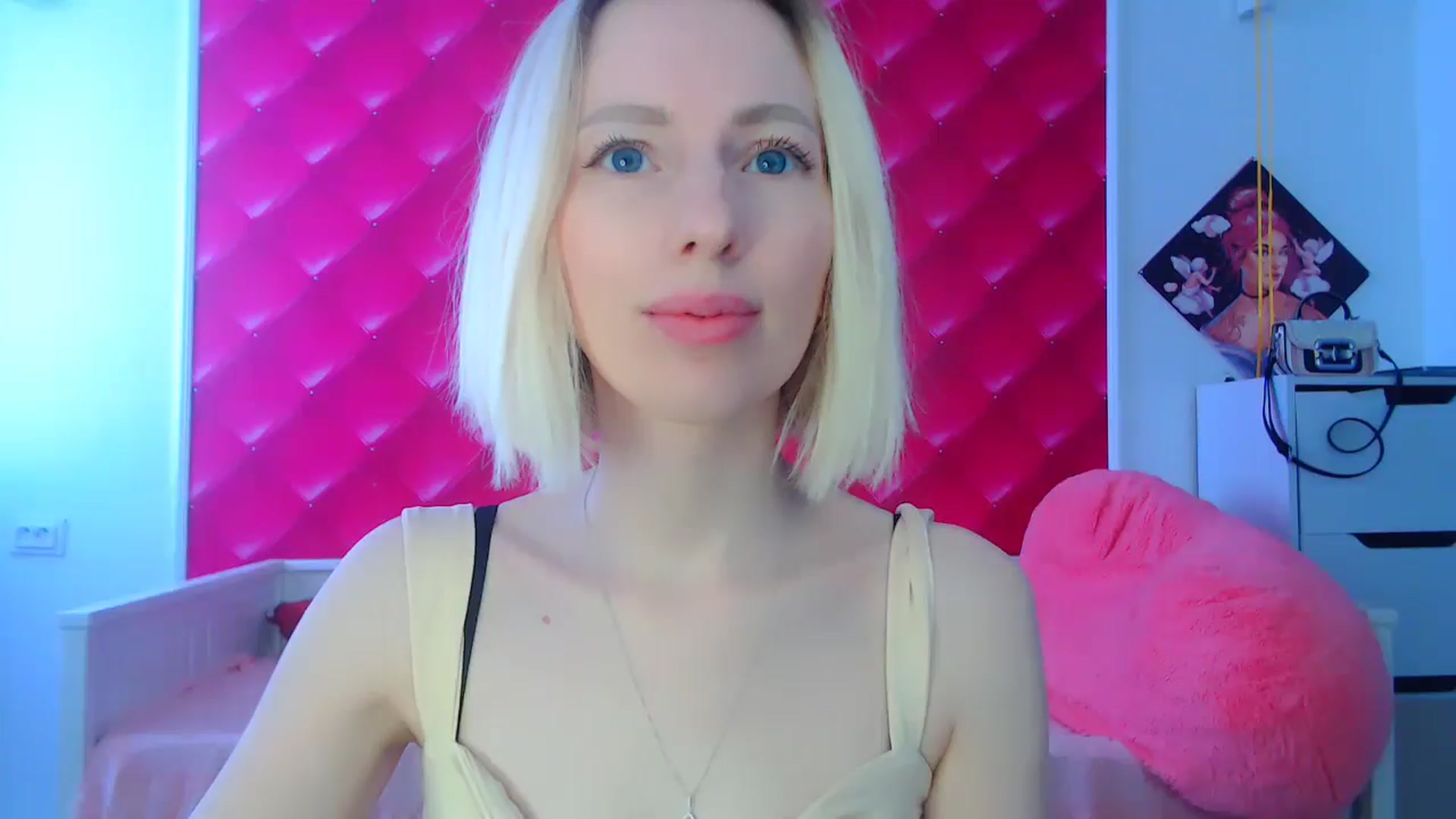 Gallery image thumbnail from PetitePrincez's myfreecams stream on, 04/11/2026, 13:12 image 1 of 20