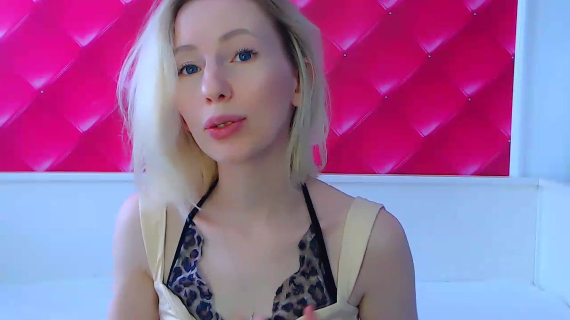 Gallery image thumbnail from PetitePrincez's myfreecams stream on, 07/05/2026, 11:10 image 20 of 20