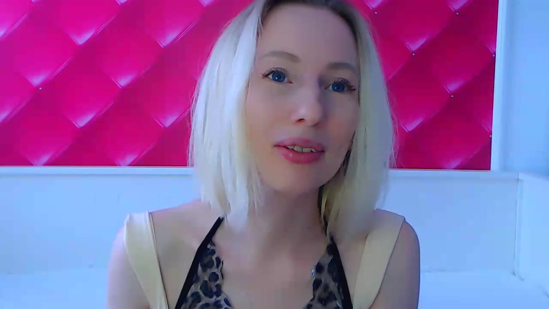 Gallery image thumbnail from PetitePrincez's myfreecams stream on, 07/05/2026, 11:10 image 18 of 20