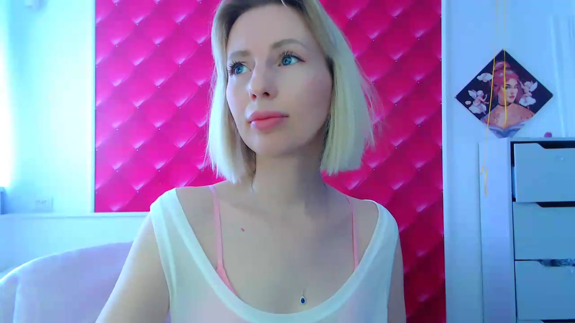 Gallery image thumbnail from PetitePrincez's myfreecams stream on, 08/09/2026, 10:09 image 4 of 20