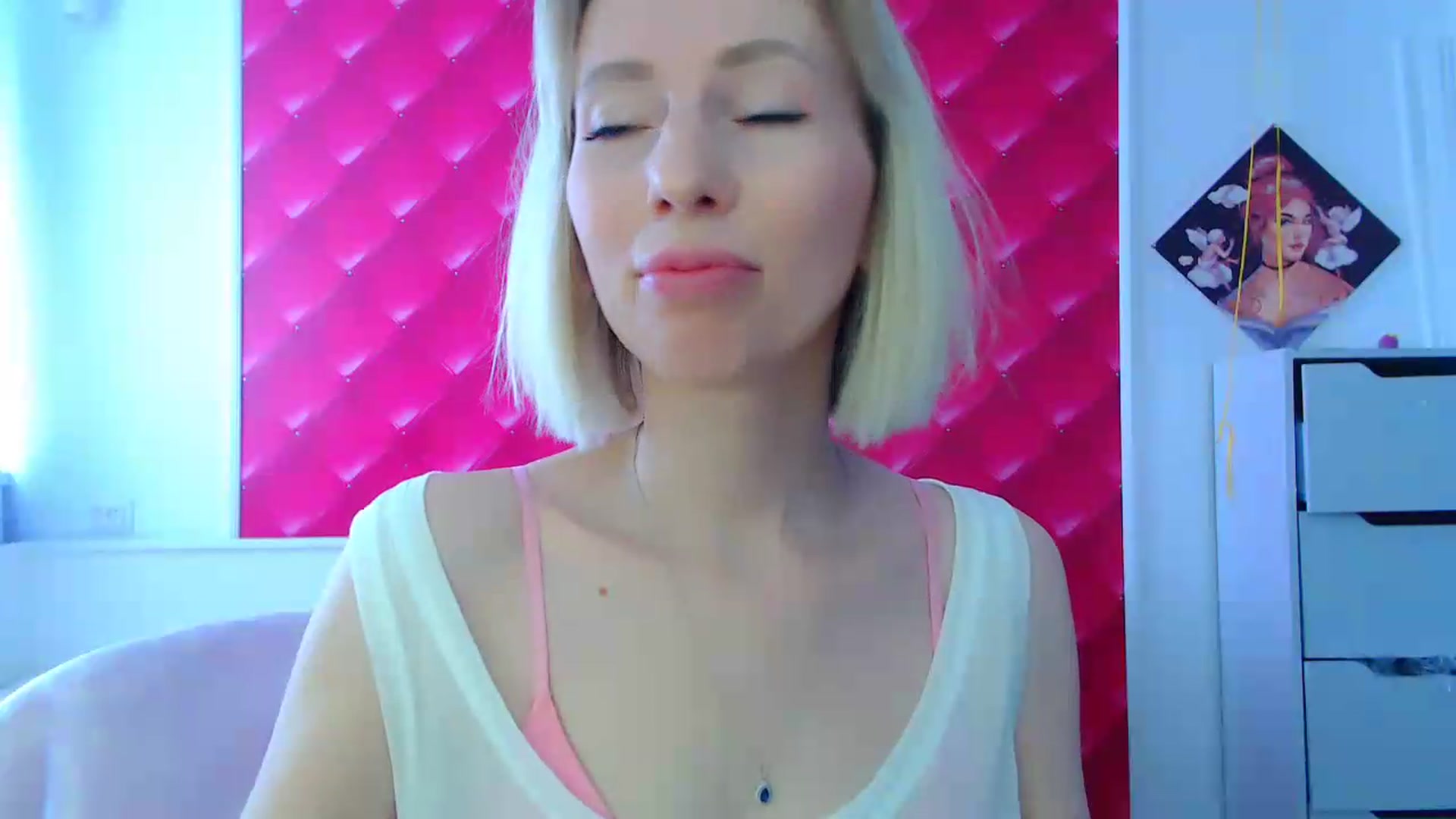 Gallery image thumbnail from PetitePrincez's myfreecams stream on, 08/09/2026, 10:09 image 11 of 20