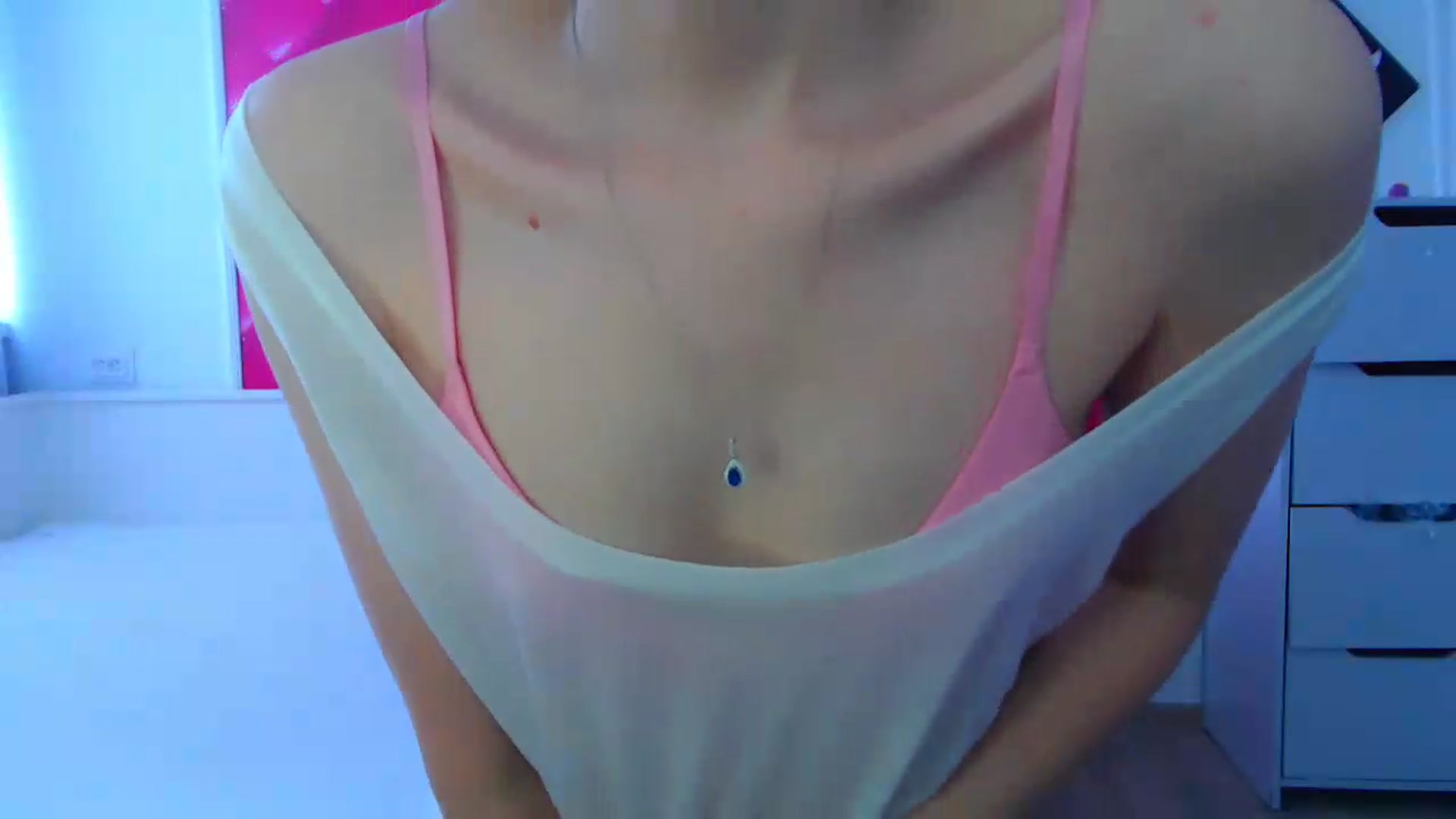 Gallery image thumbnail from PetitePrincez's myfreecams stream on, 08/09/2026, 10:09 image 13 of 20