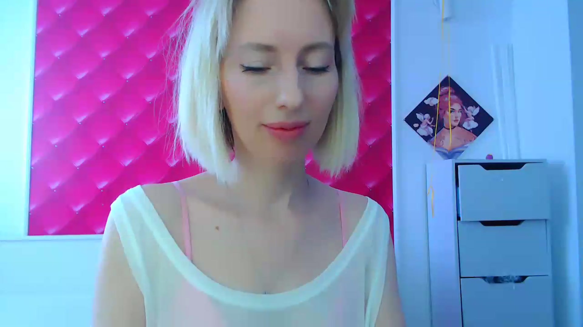 Gallery image thumbnail from PetitePrincez's myfreecams stream on, 08/09/2026, 10:09 image 18 of 20