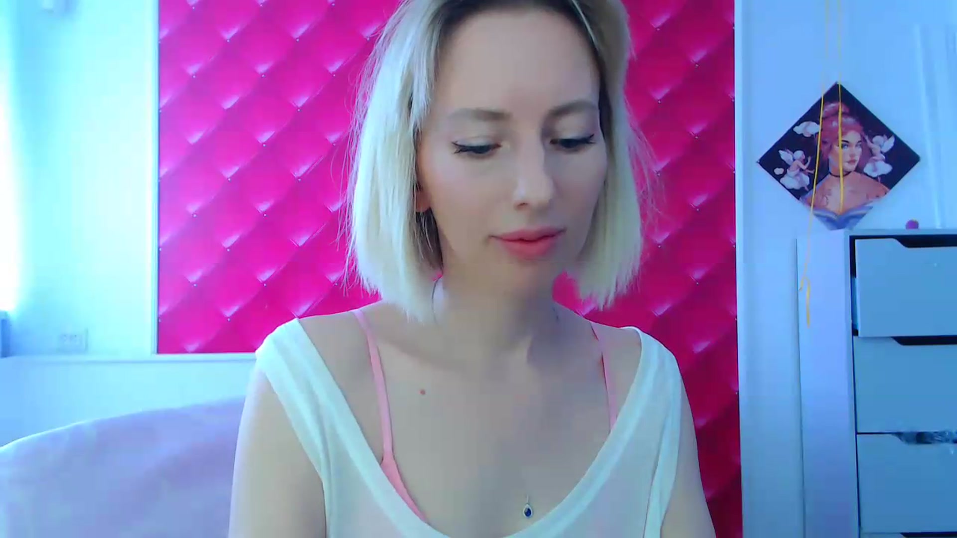 Gallery image thumbnail from PetitePrincez's myfreecams stream on, 08/09/2026, 10:09 image 3 of 20