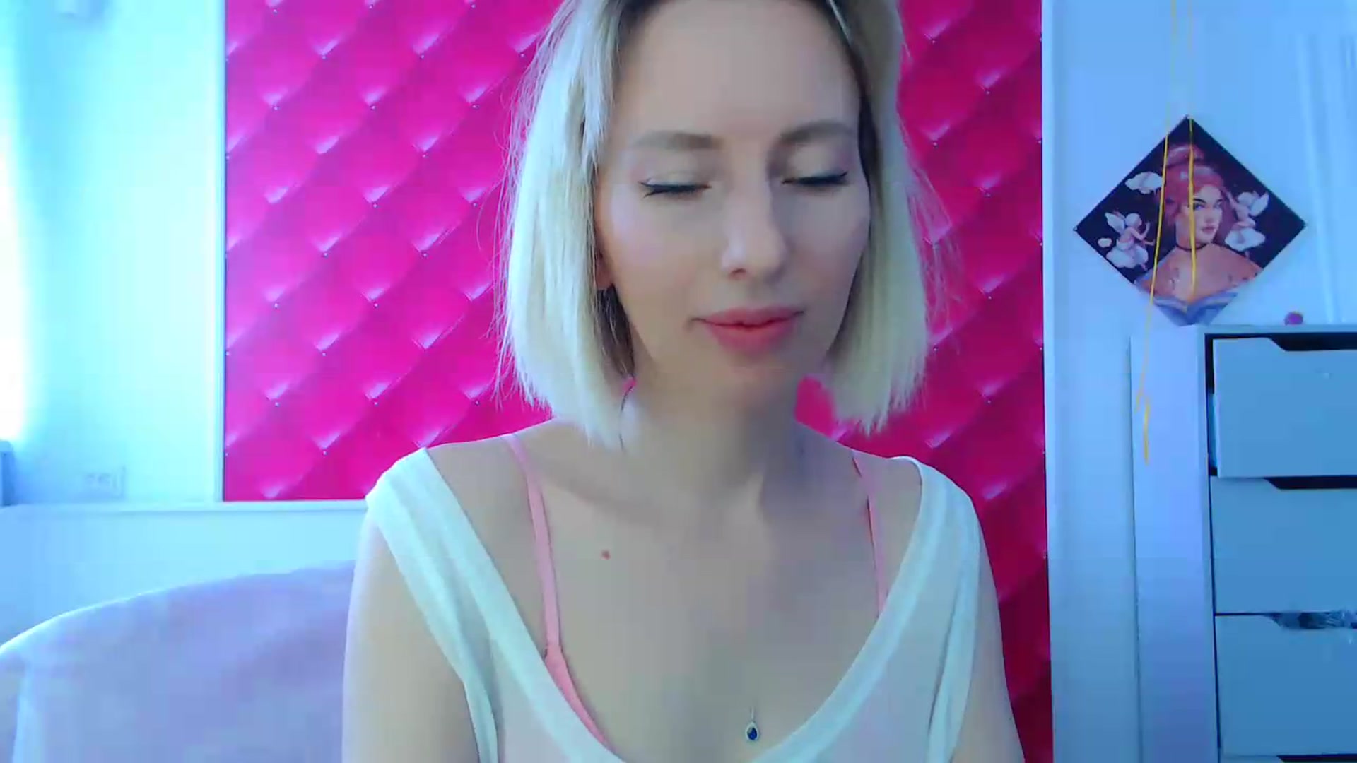 Gallery image thumbnail from PetitePrincez's myfreecams stream on, 08/09/2026, 10:09 image 7 of 20