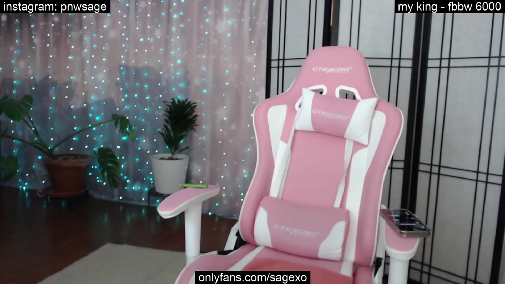 Gallery image thumbnail from PetiteSage's myfreecams stream on, 01/03/2024, 01:18 image 4 of 20
