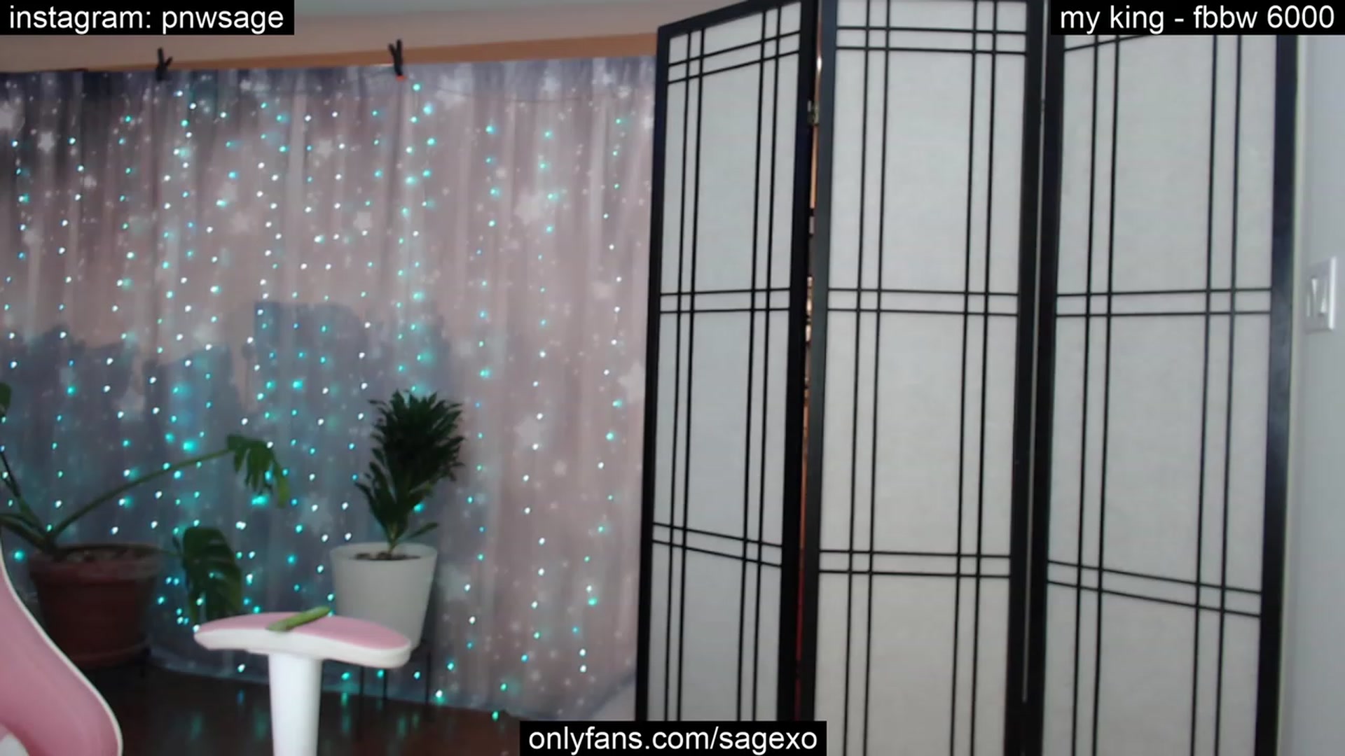 Gallery image thumbnail from PetiteSage's myfreecams stream on, 01/03/2024, 04:17 image 7 of 20