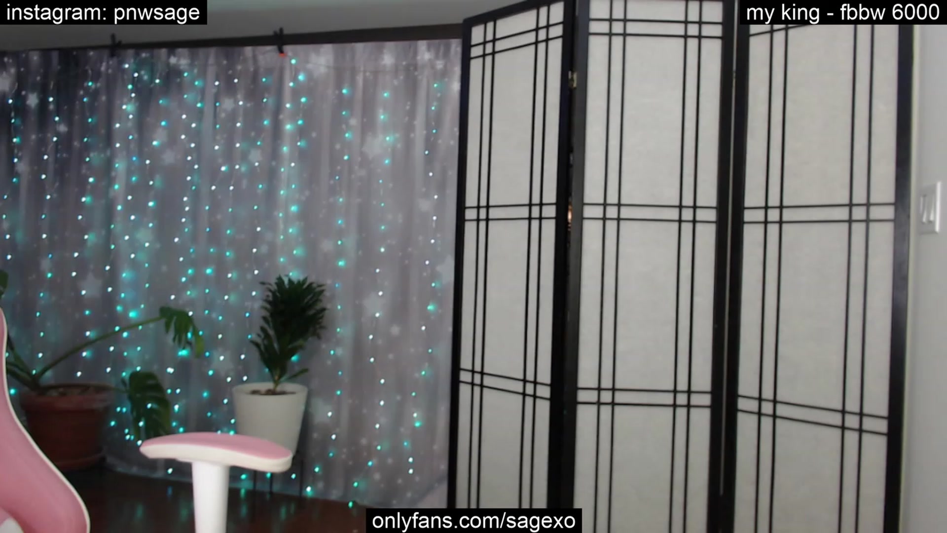 Gallery image thumbnail from PetiteSage's myfreecams stream on, 01/03/2024, 04:17 image 5 of 20