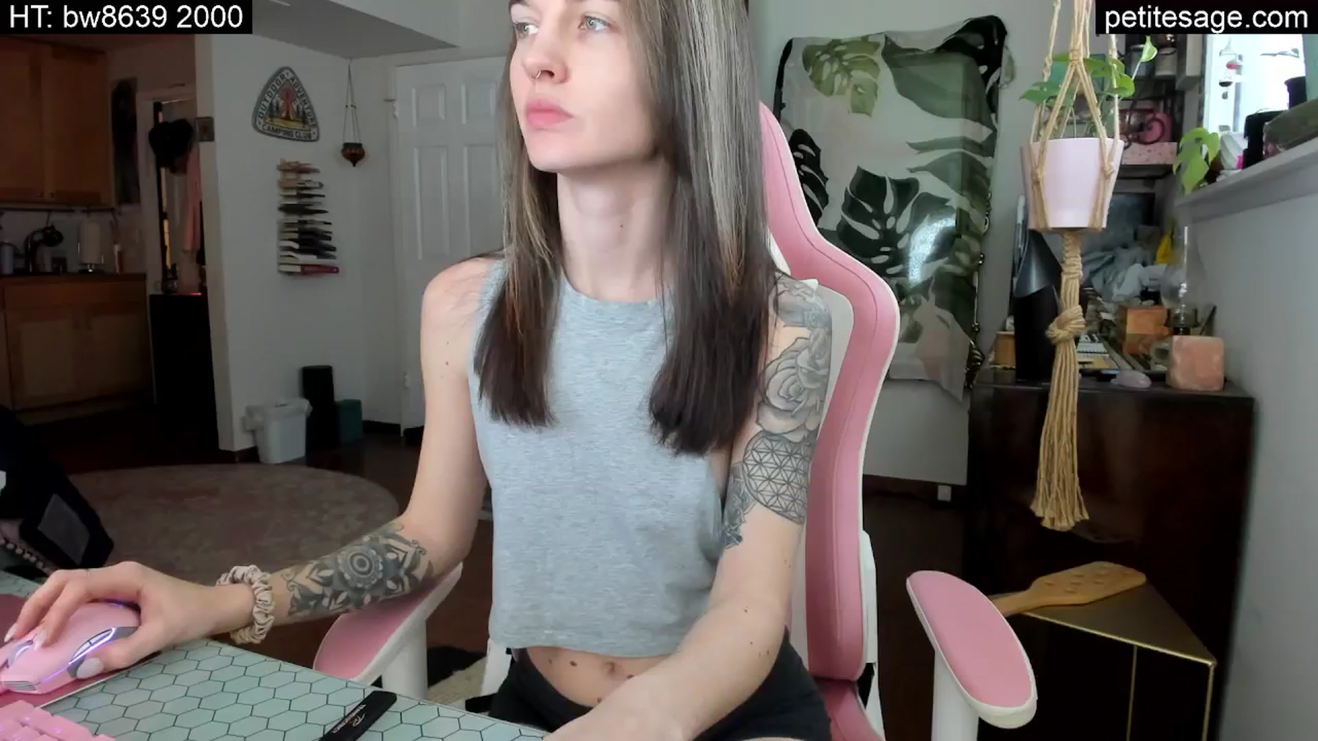 Gallery image thumbnail from PetiteSage's myfreecams stream on, 02/16/2025, 21:19 image 1 of 20
