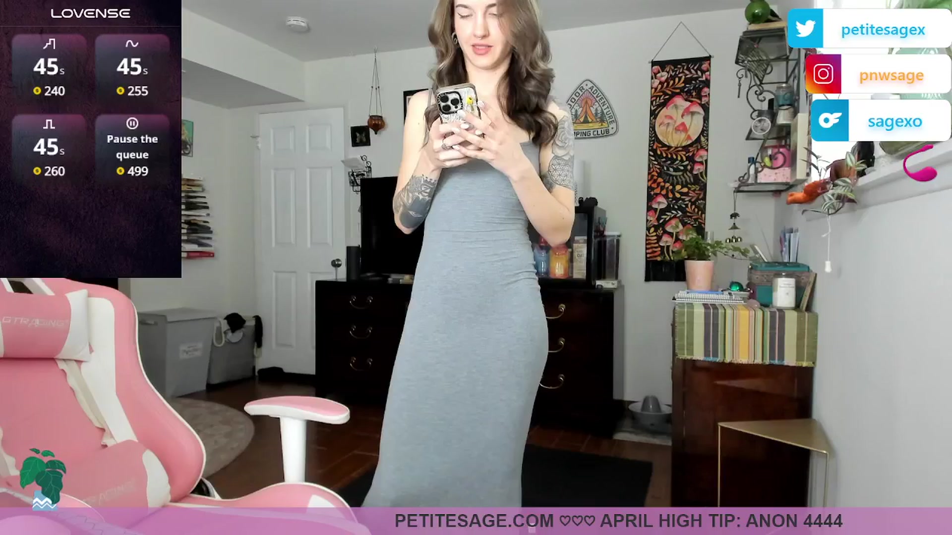 Gallery image thumbnail from PetiteSage's myfreecams stream on, 04/29/2025, 20:04 image 1 of 20