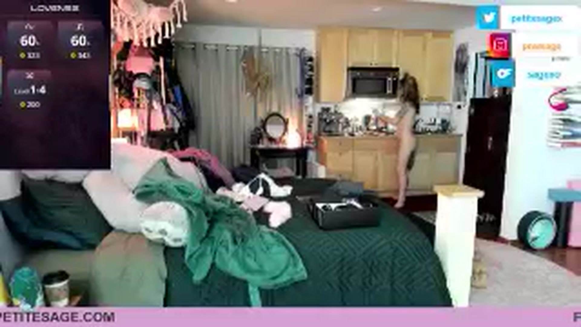 Gallery image thumbnail from PetiteSage's myfreecams stream on, 10/24/2025, 02:56 image 8 of 20