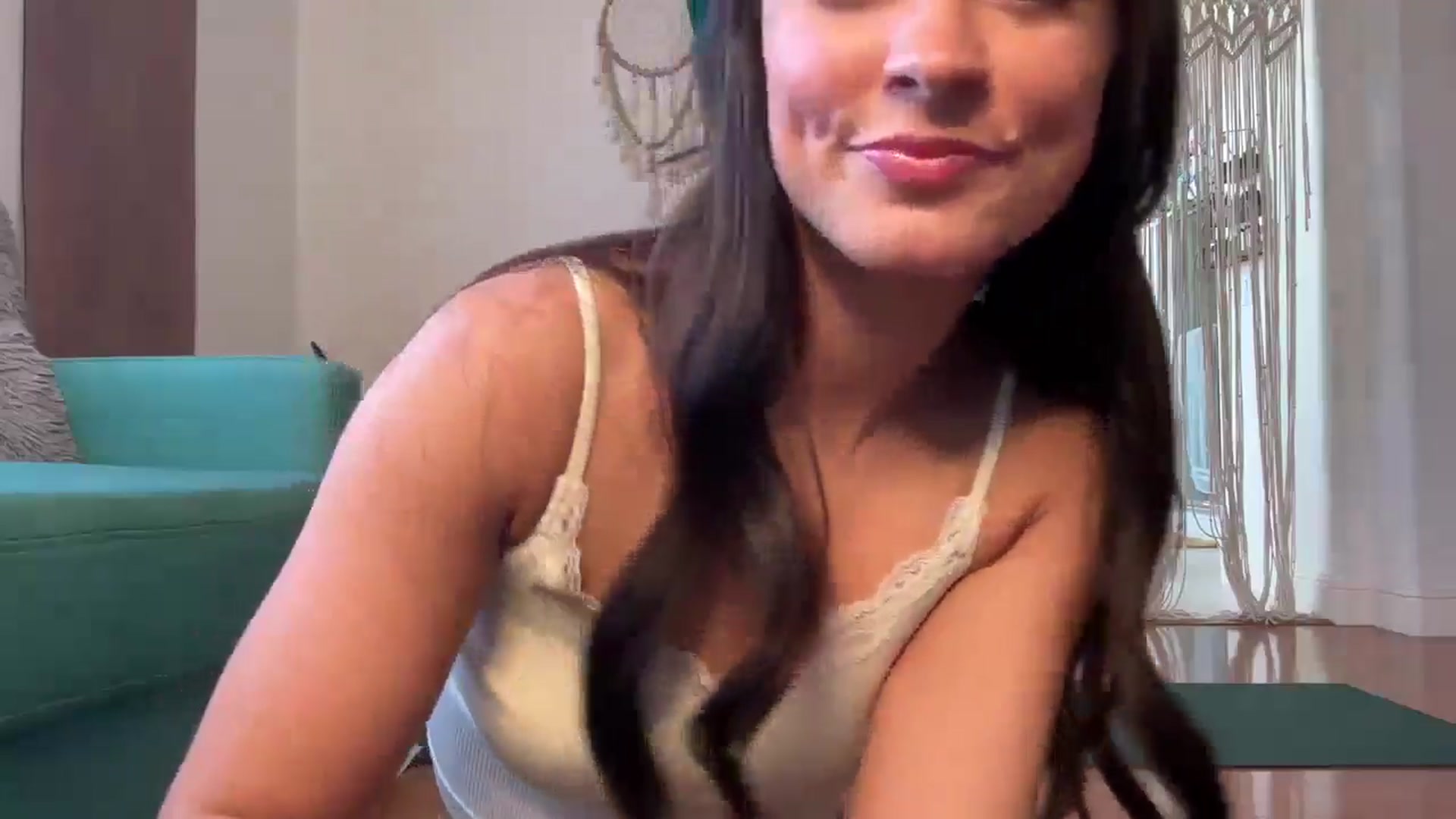 Gallery image thumbnail from Petite_Peach's myfreecams stream on, 08/10/2024, 21:02 image 12 of 20