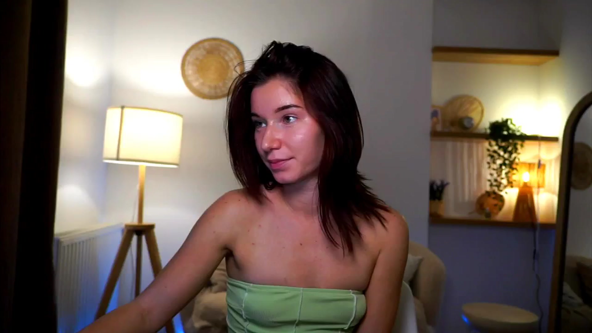 Gallery image thumbnail from Petite_Peach_'s myfreecams stream on, 02/26/2025, 15:37 image 20 of 20