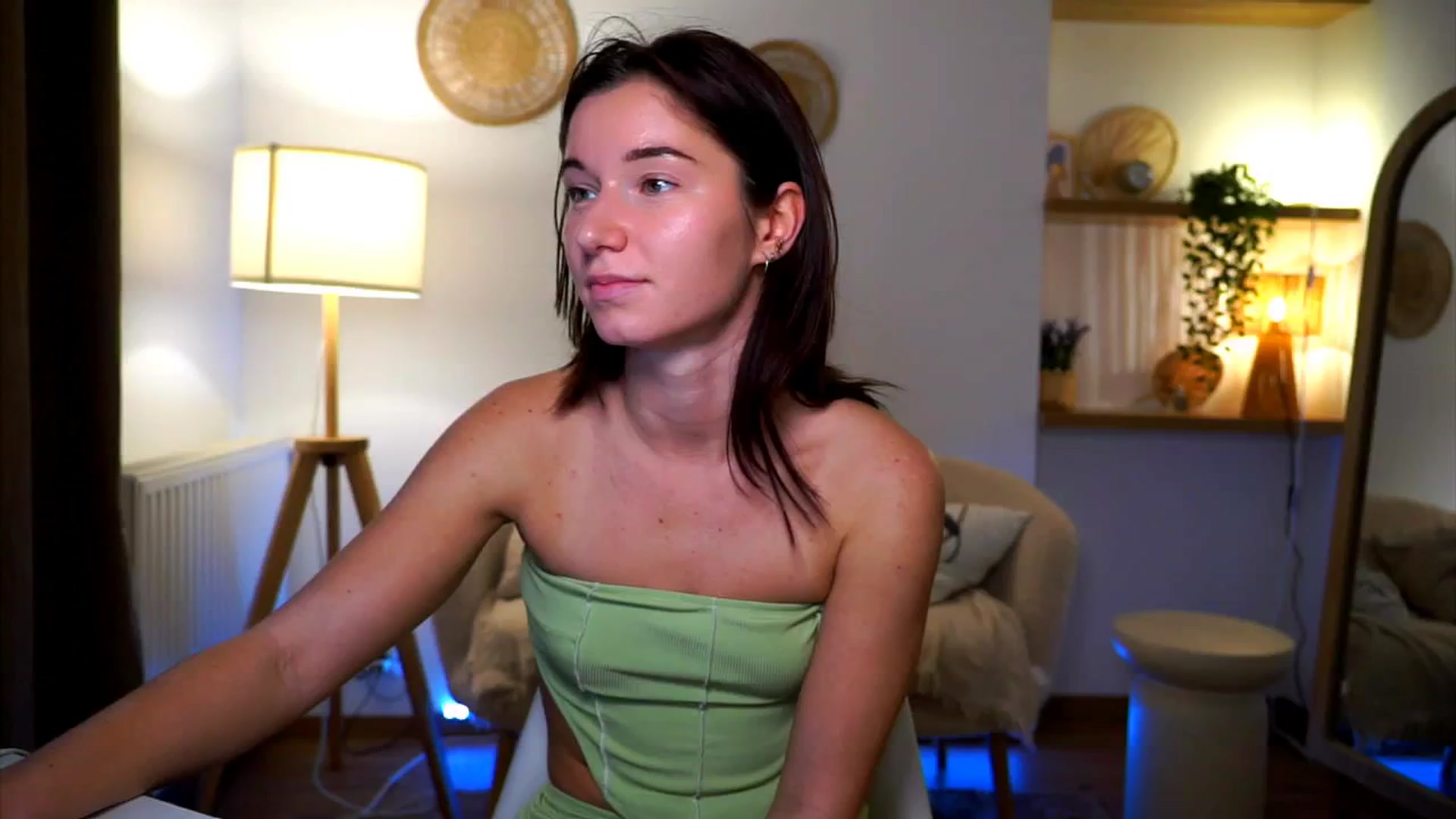 Gallery image thumbnail from Petite_Peach_'s myfreecams stream on, 02/26/2025, 17:01 image 9 of 20