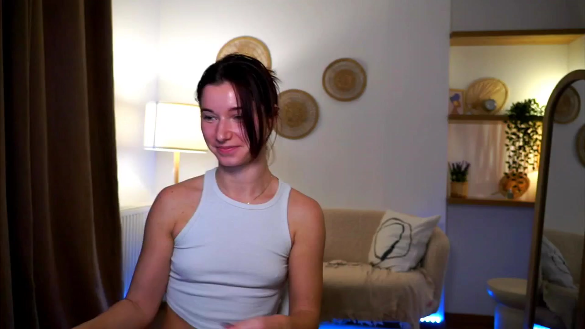 Gallery image thumbnail from Petite_Peach_'s myfreecams stream on, 02/28/2025, 17:16 image 6 of 20