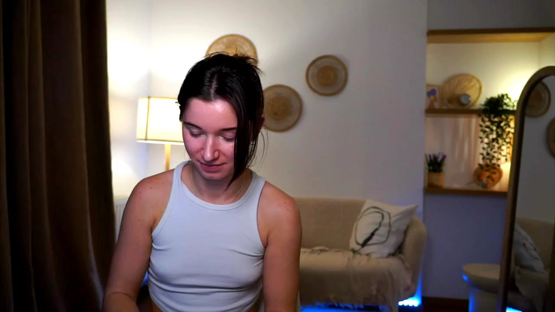 Gallery image thumbnail from Petite_Peach_'s myfreecams stream on, 02/28/2025, 17:16 image 12 of 20