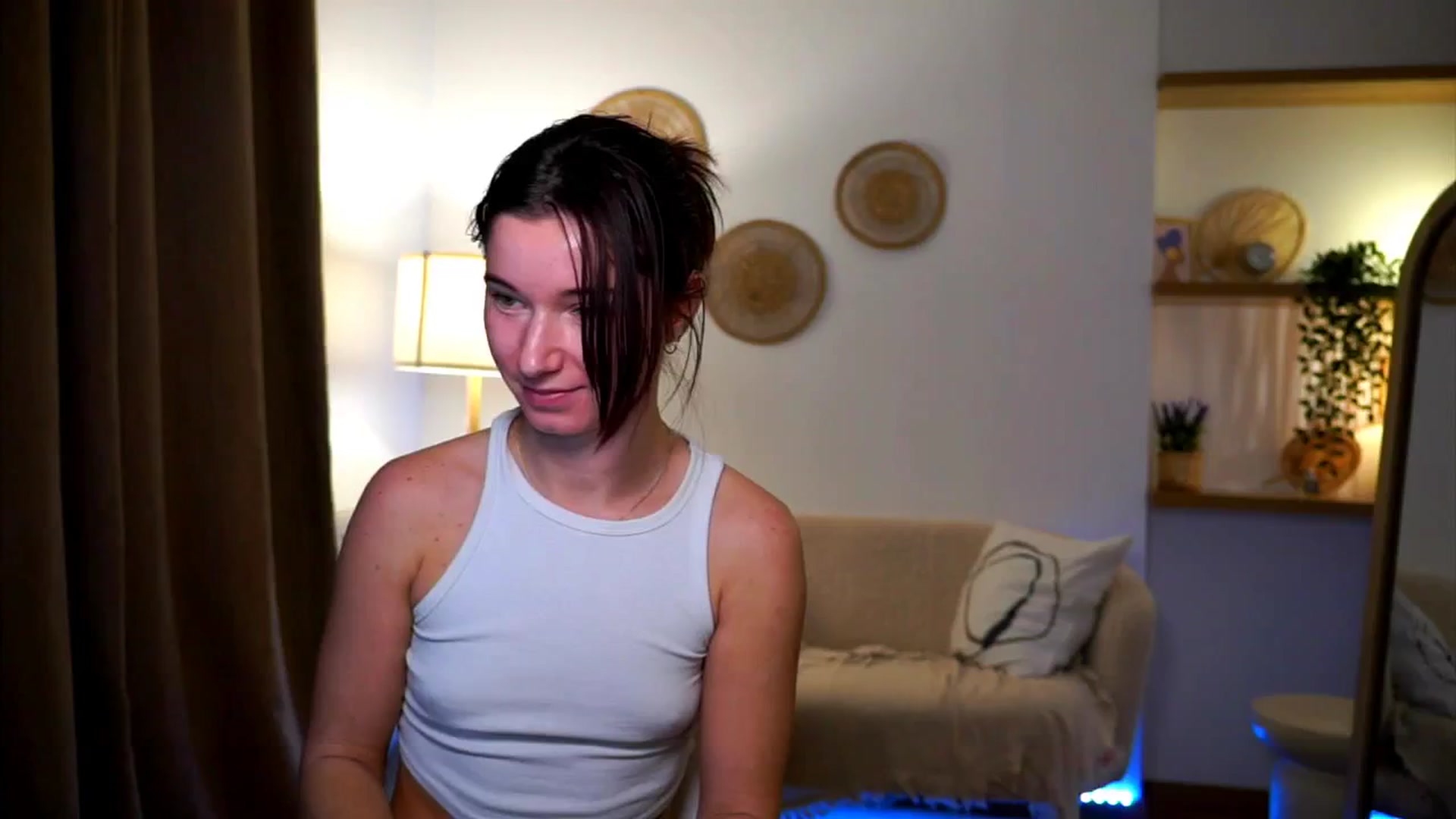 Gallery image thumbnail from Petite_Peach_'s myfreecams stream on, 02/28/2025, 17:16 image 13 of 20