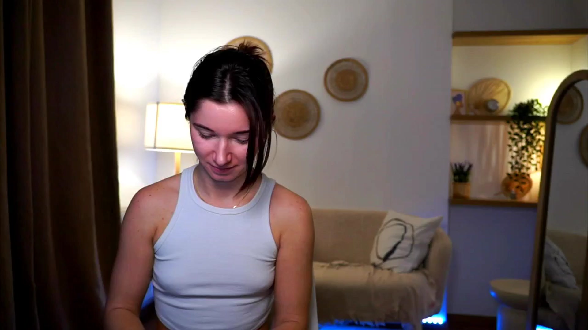 Gallery image thumbnail from Petite_Peach_'s myfreecams stream on, 02/28/2025, 17:16 image 9 of 20