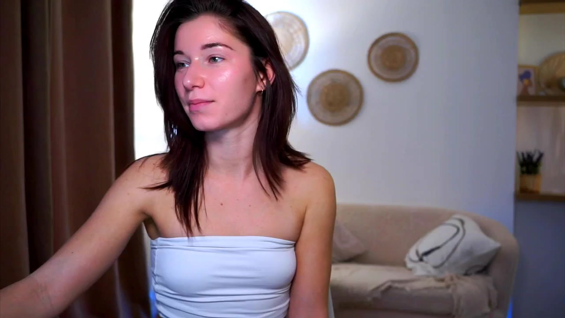 Gallery image thumbnail from Petite_Peach_'s myfreecams stream on, 03/01/2025, 14:16 image 8 of 20