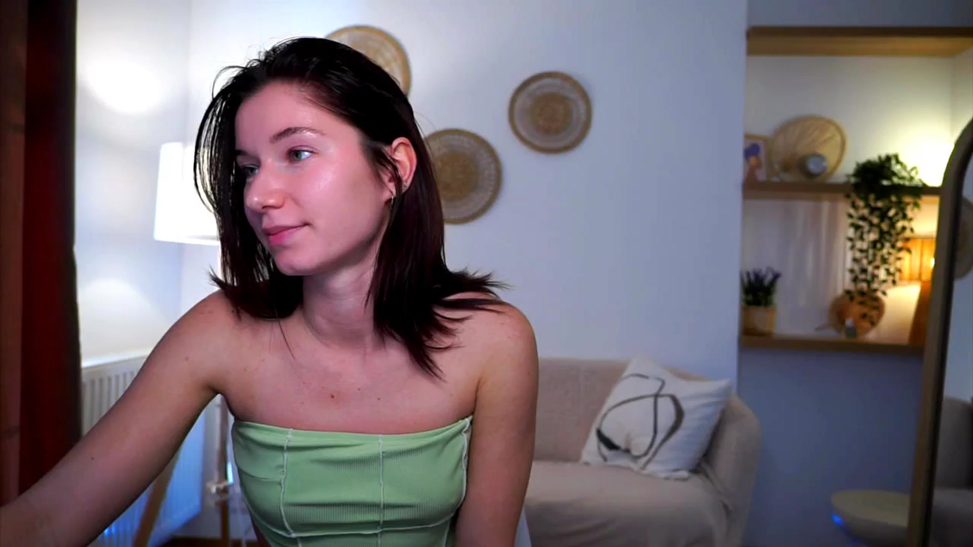 Gallery image thumbnail from Petite_Peach_'s myfreecams stream on, 03/05/2025, 14:35 image 7 of 20