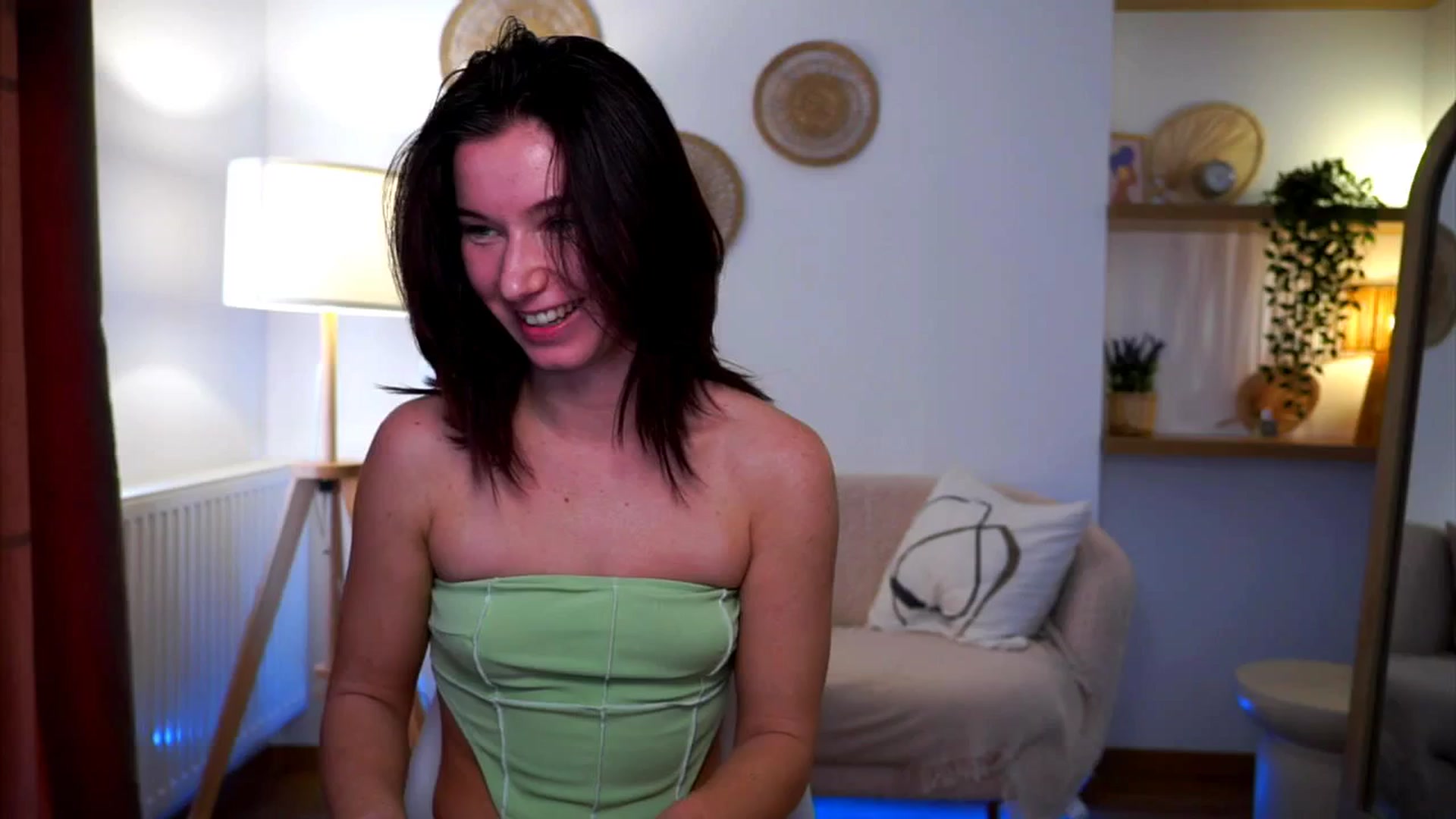 Gallery image thumbnail from Petite_Peach_'s myfreecams stream on, 03/05/2025, 14:35 image 19 of 20