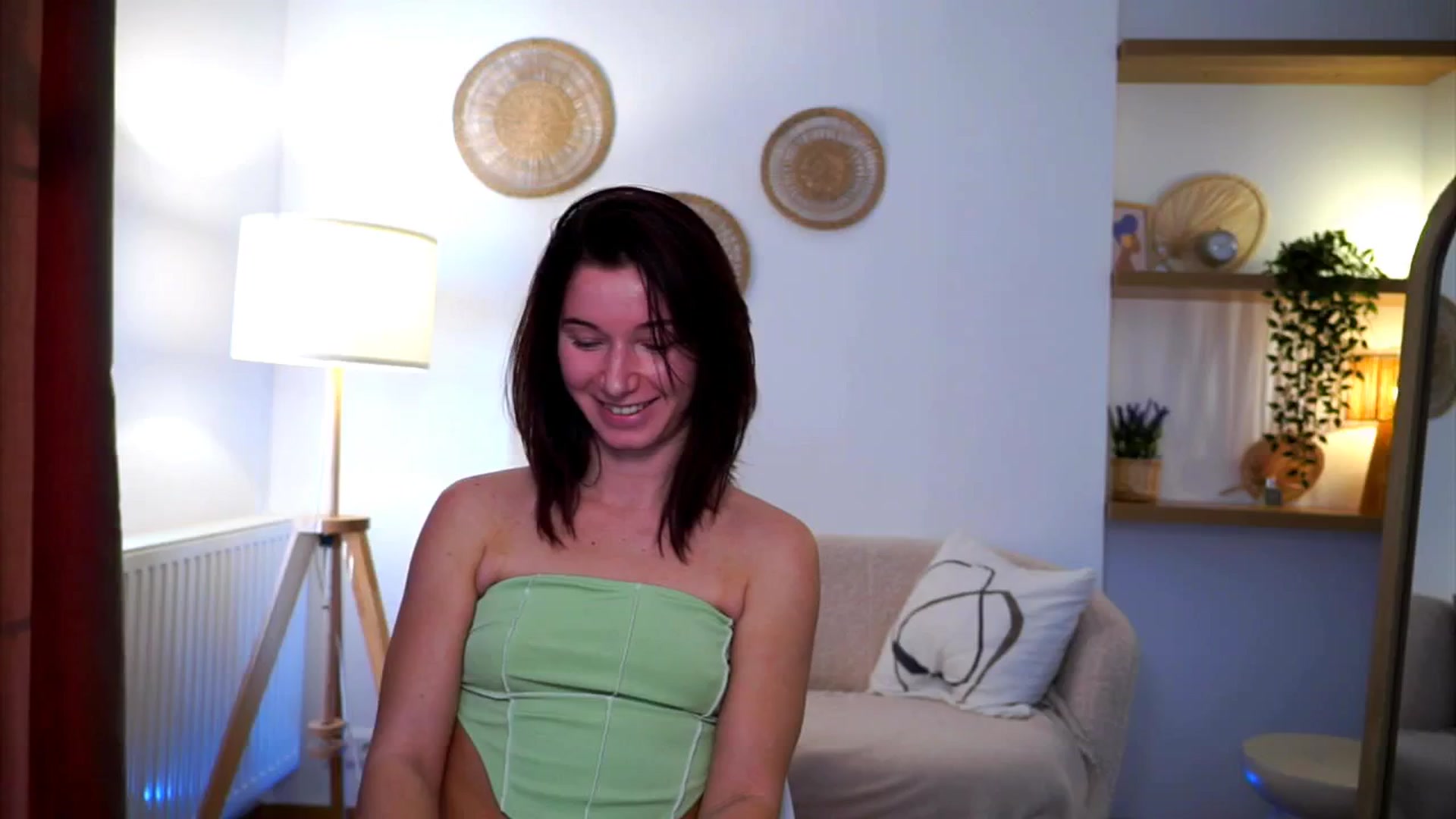 Gallery image thumbnail from Petite_Peach_'s myfreecams stream on, 03/05/2025, 14:35 image 11 of 20
