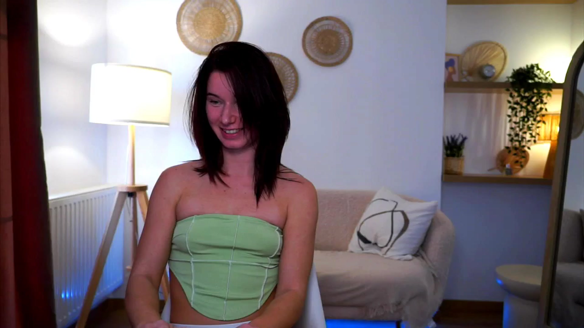 Gallery image thumbnail from Petite_Peach_'s myfreecams stream on, 03/05/2025, 14:35 image 17 of 20