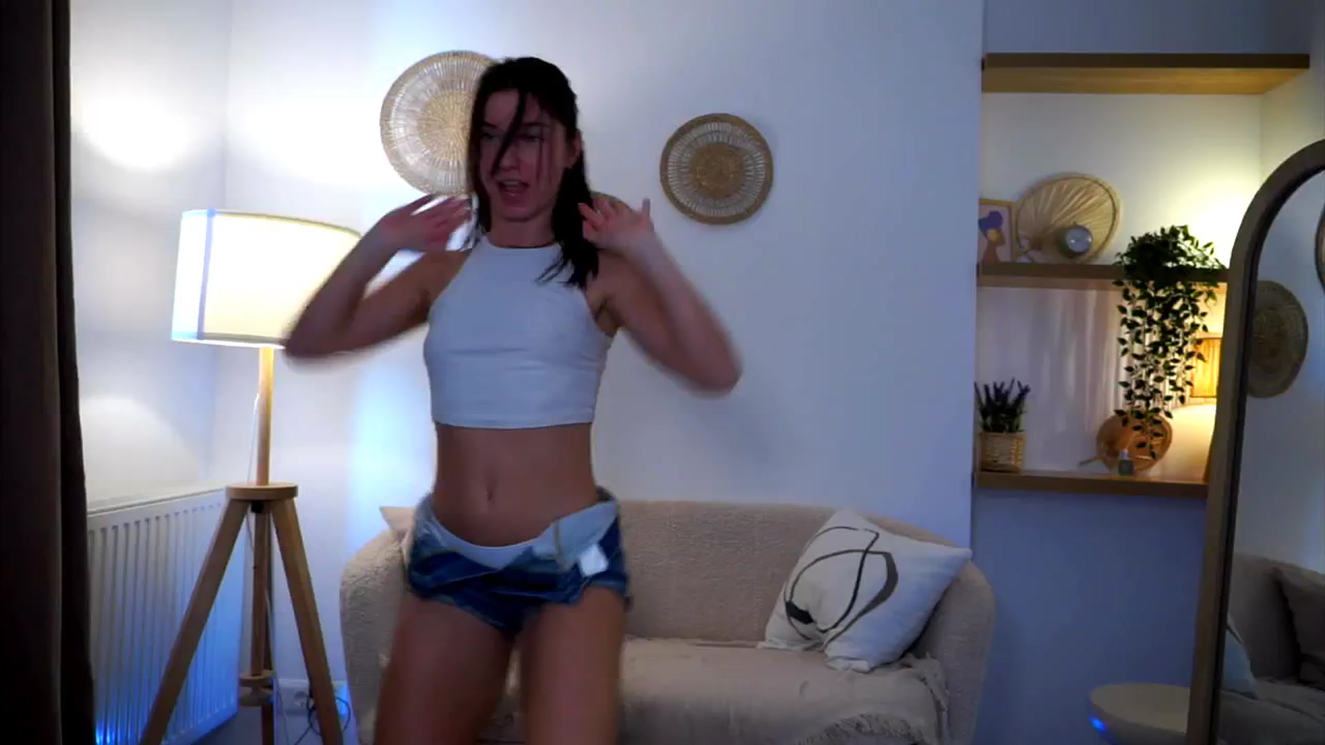 Gallery image thumbnail from Petite_Peach_'s myfreecams stream on, 03/06/2025, 12:52 image 20 of 20
