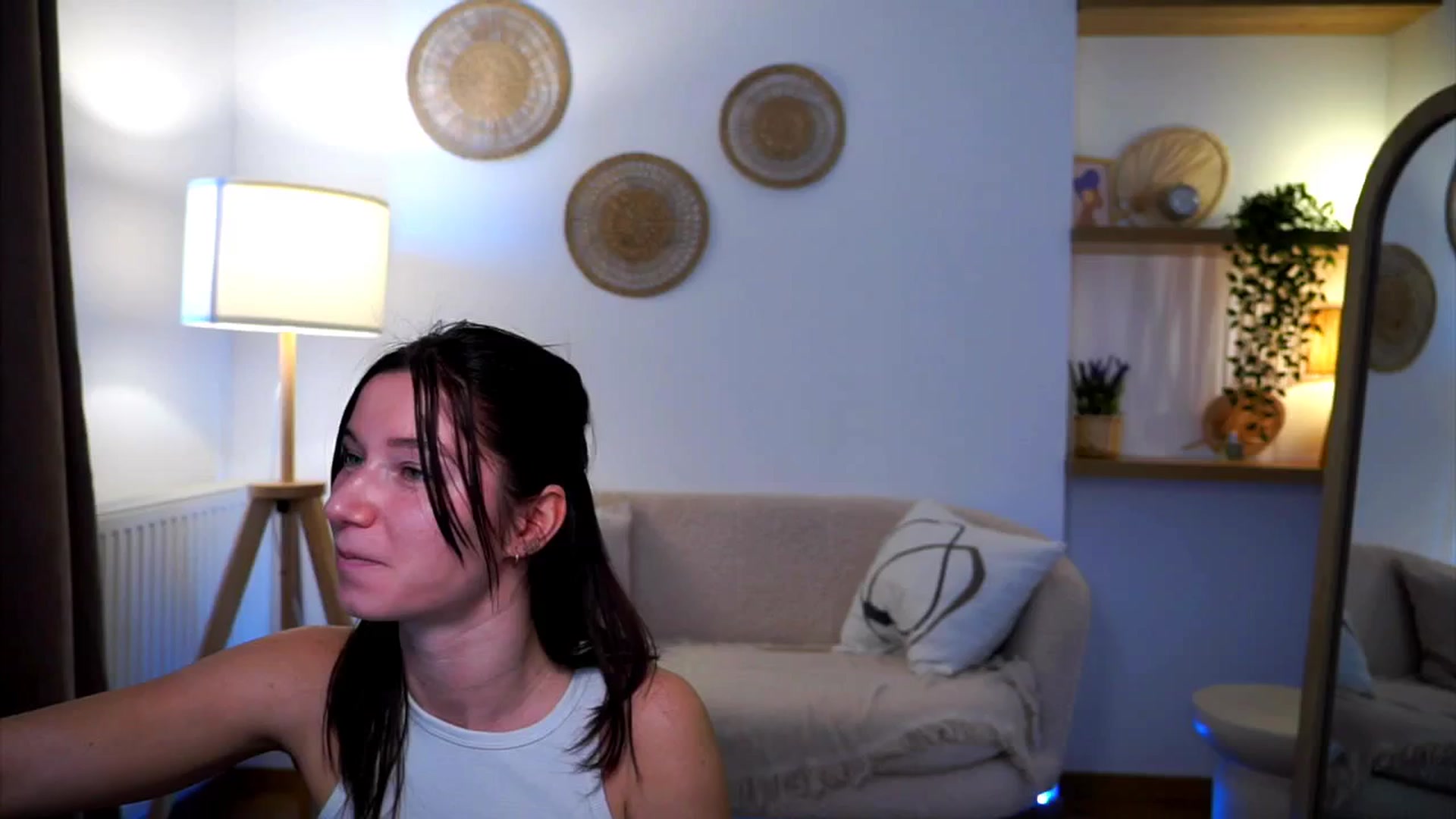 Gallery image thumbnail from Petite_Peach_'s myfreecams stream on, 03/06/2025, 12:52 image 8 of 20