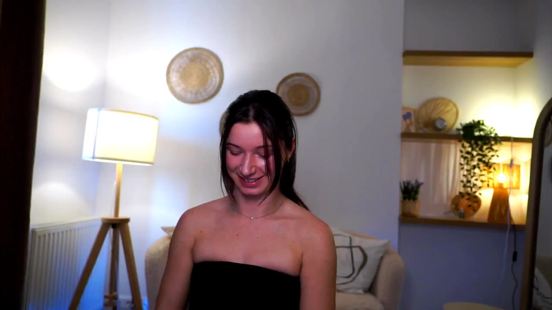 Gallery image thumbnail from Petite_Peach_'s myfreecams stream on, 03/09/2025, 11:49 image 16 of 20