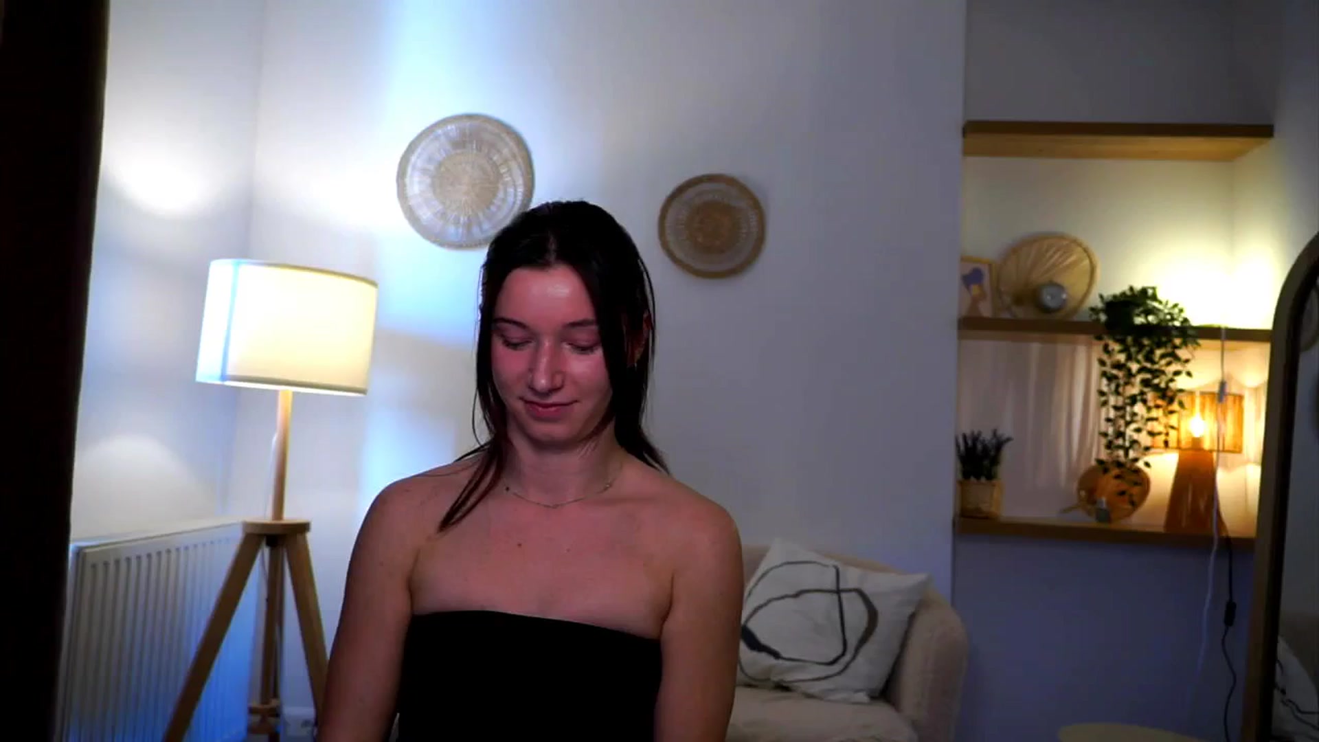 Gallery image thumbnail from Petite_Peach_'s myfreecams stream on, 03/09/2025, 13:20 image 19 of 20