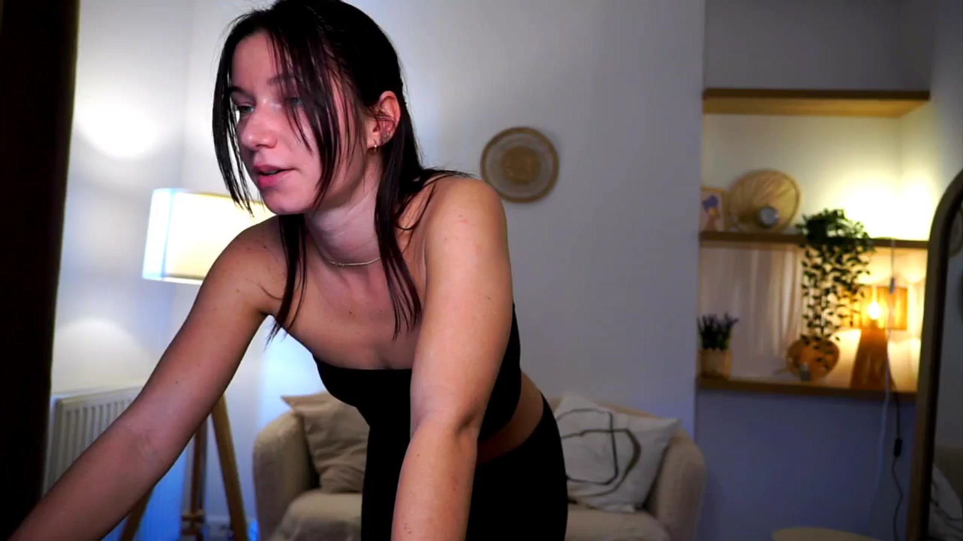 Gallery image thumbnail from Petite_Peach_'s myfreecams stream on, 03/09/2025, 13:20 image 16 of 20