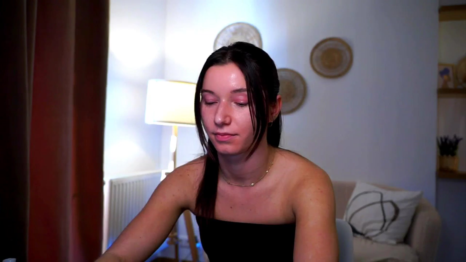 Gallery image thumbnail from Petite_Peach_'s myfreecams stream on, 03/09/2025, 13:57 image 10 of 20