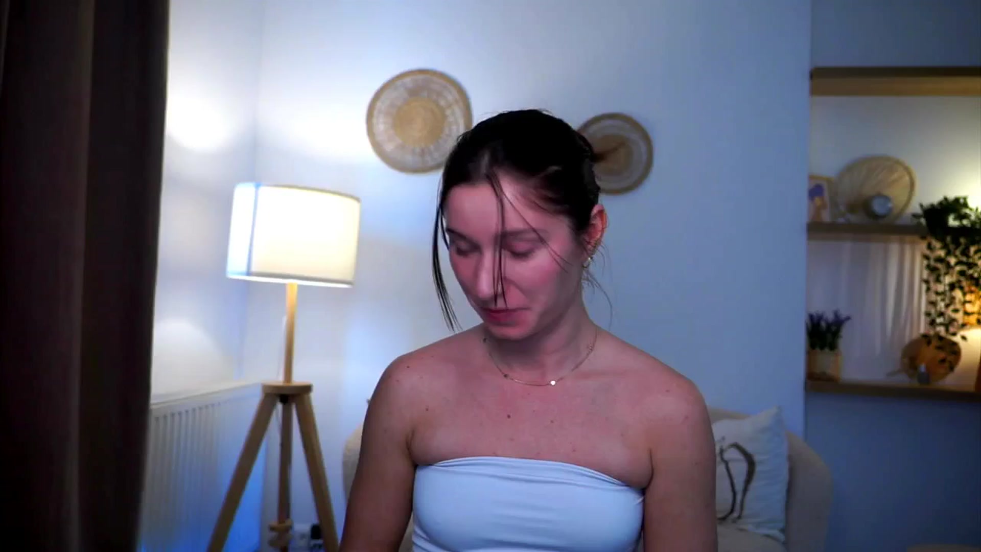 Gallery image thumbnail from Petite_Peach_'s myfreecams stream on, 03/10/2025, 13:20 image 3 of 20