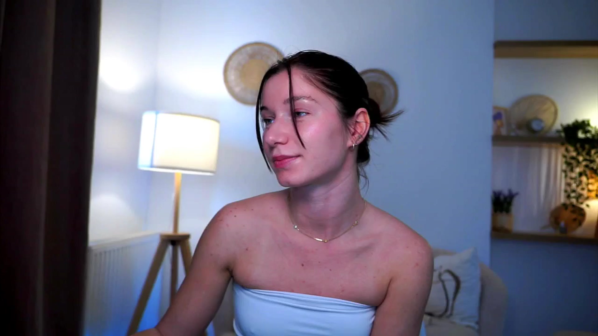 Gallery image thumbnail from Petite_Peach_'s myfreecams stream on, 03/10/2025, 13:20 image 1 of 20