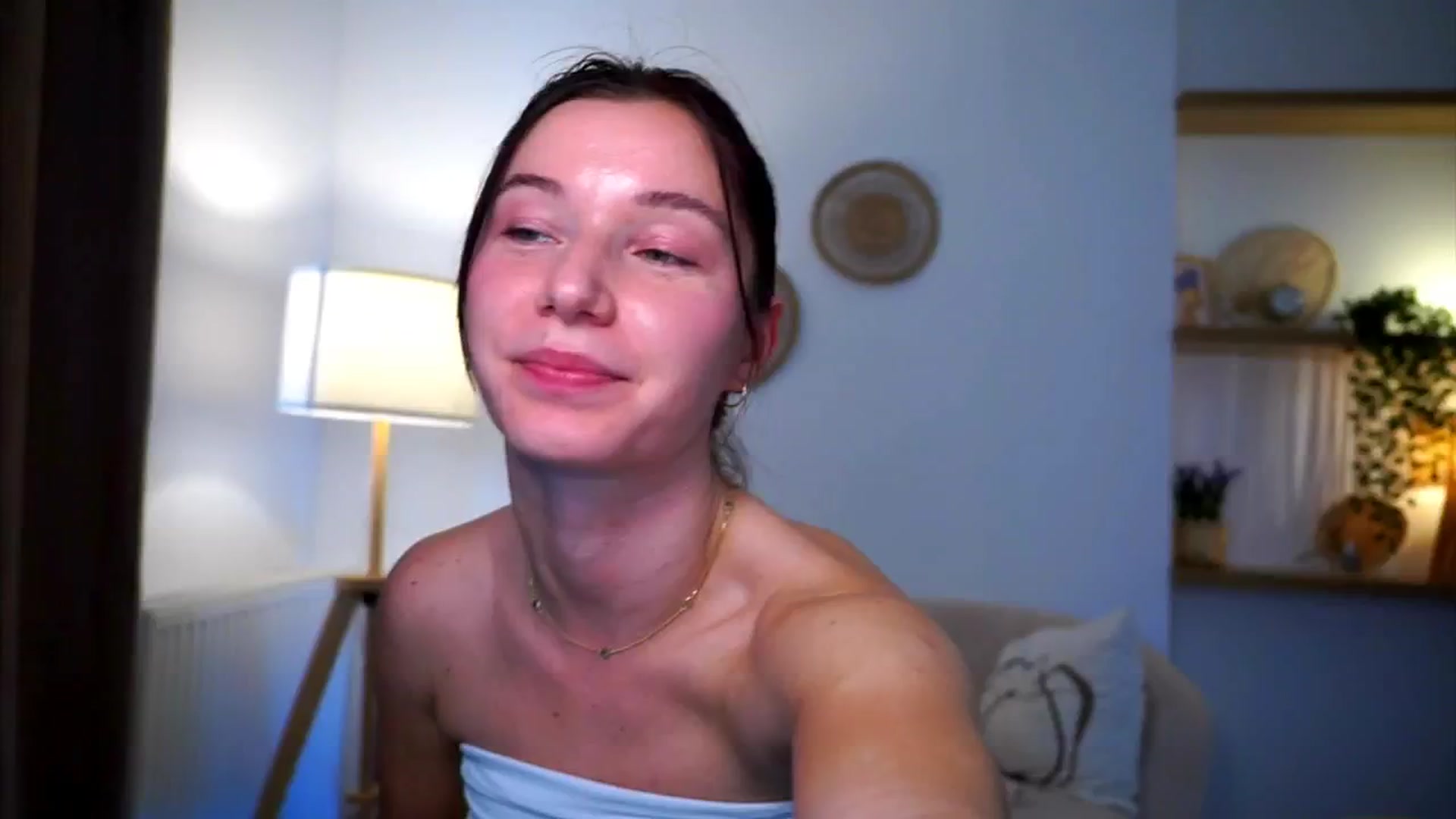 Gallery image thumbnail from Petite_Peach_'s myfreecams stream on, 03/10/2025, 13:53 image 2 of 20