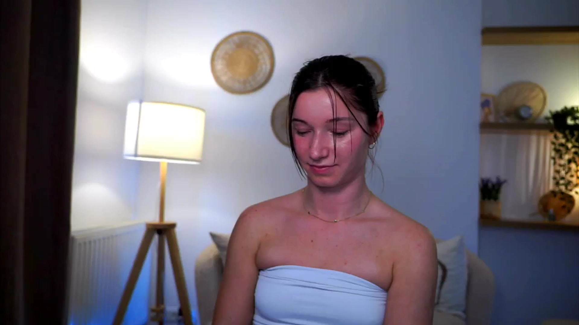Gallery image thumbnail from Petite_Peach_'s myfreecams stream on, 03/10/2025, 13:53 image 15 of 20