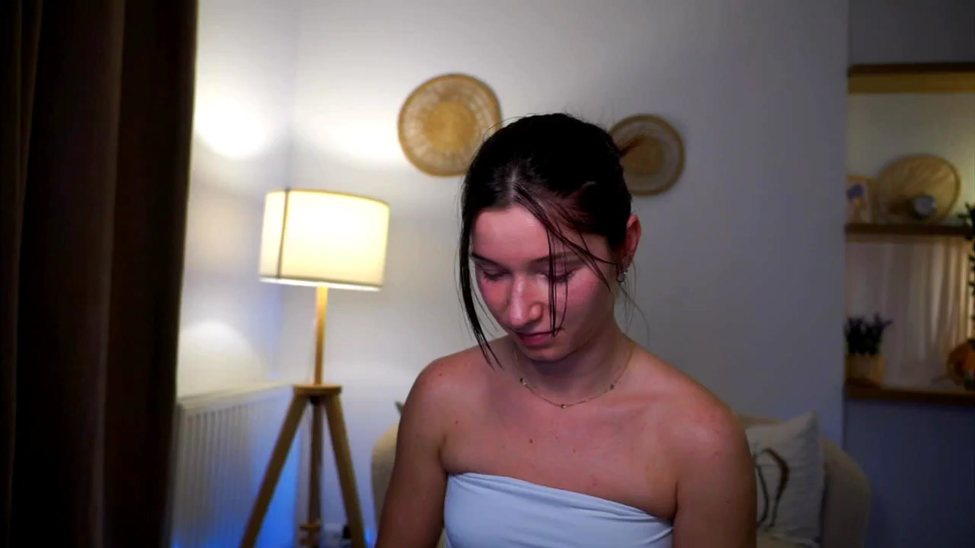 Gallery image thumbnail from Petite_Peach_'s myfreecams stream on, 03/10/2025, 17:17 image 9 of 20