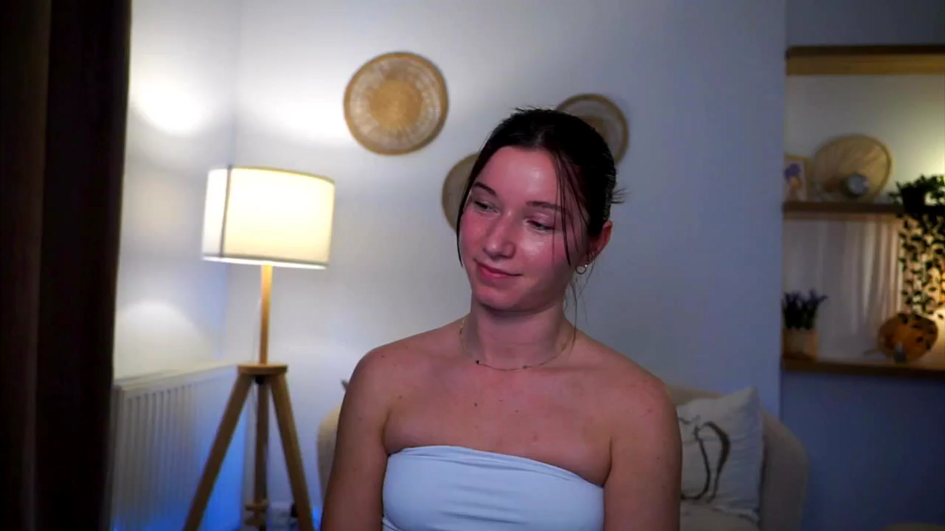 Gallery image thumbnail from Petite_Peach_'s myfreecams stream on, 03/10/2025, 17:17 image 2 of 20