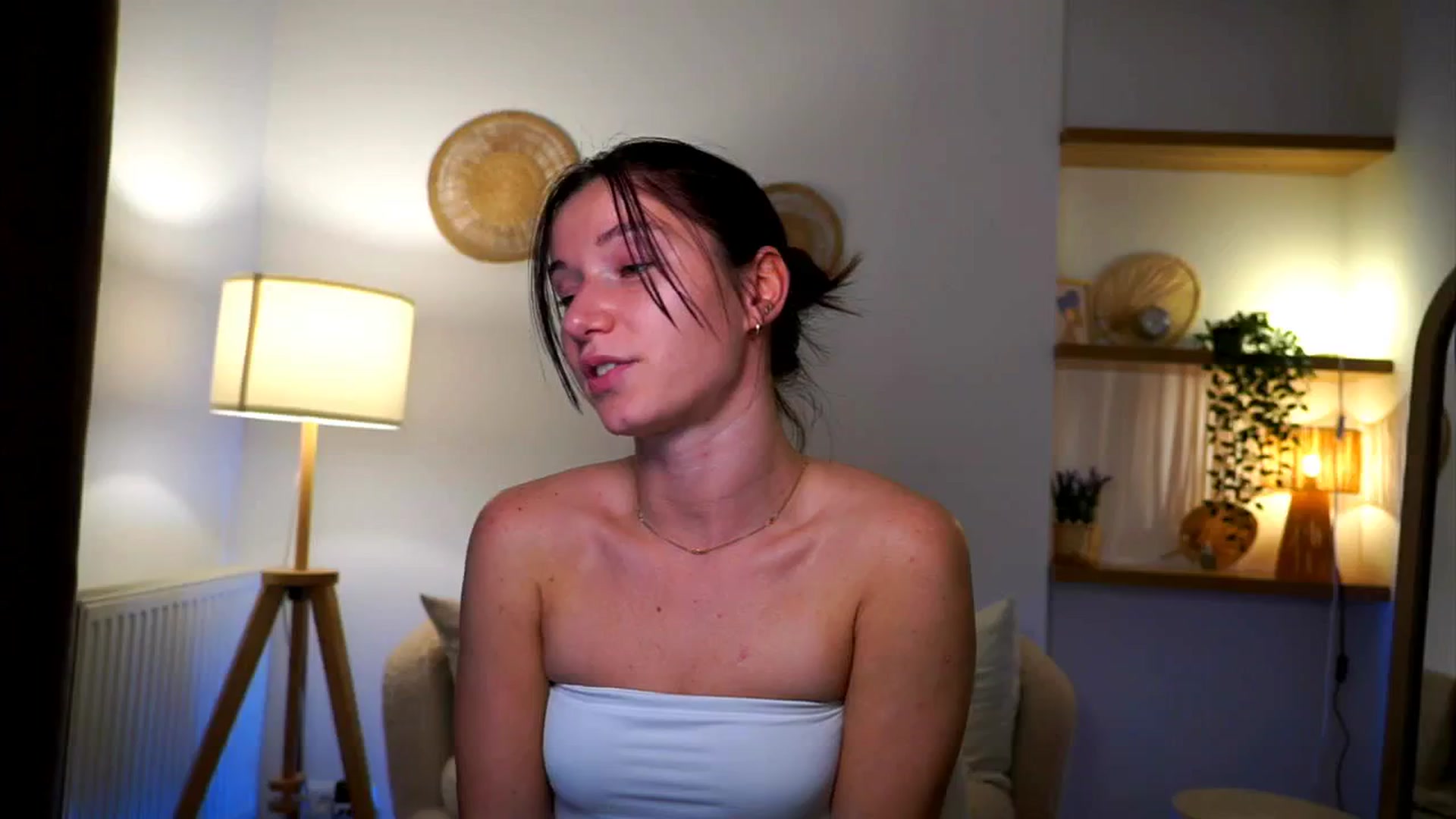 Gallery image thumbnail from Petite_Peach_'s myfreecams stream on, 03/10/2025, 17:17 image 20 of 20