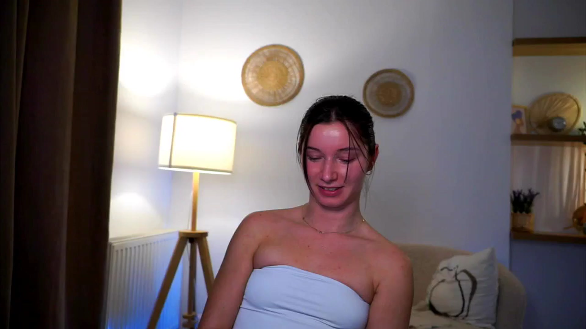Gallery image thumbnail from Petite_Peach_'s myfreecams stream on, 03/10/2025, 17:17 image 5 of 20